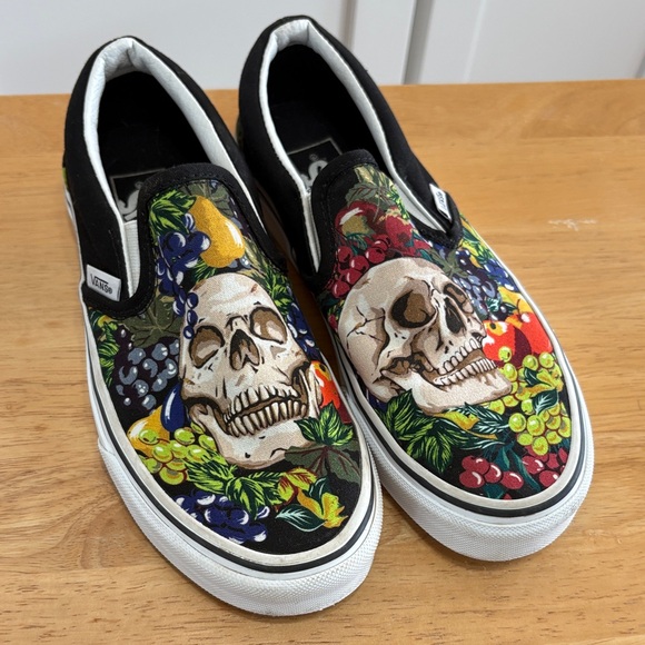 Vans Shoes - Vans Fruit Skull Men's 5.5 Women's 7 unisex classic slip on
